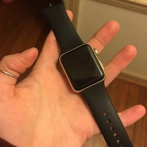 ❌SOLD LOCALLY❌Apple Watch Series 2